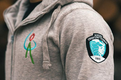 Troppsgenser - Defendo Hettegenser med ZIP - Svart - med eget design Shefi Sportswear